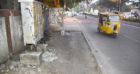 மழைக் கால பாதுகாப்பு கருதி 200 மின் பெட்டிகள் புதுப்பிப்பு