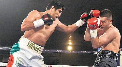 குத்துசண்டையில் வெற்றி: விஜேந்தர் மகிழ்ச்சி