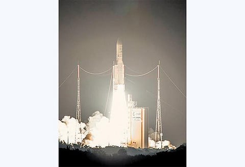 இந்தியாவின் நவீன தொலைத்தொடர்பு: ஜிசாட் -15 செயற்கைக்கோள் வெற்றிகரமாக விண்ணில் பாய்ந்தது