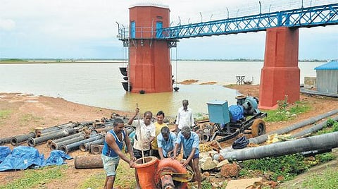 சென்னைக்கு குடிநீர் வழங்கும் ஏரிகளுக்கு நீர்வரத்து அதிகரிப்பு: தொடர் மழையால் நீர்மட்டம் உயர வாய்ப்பு