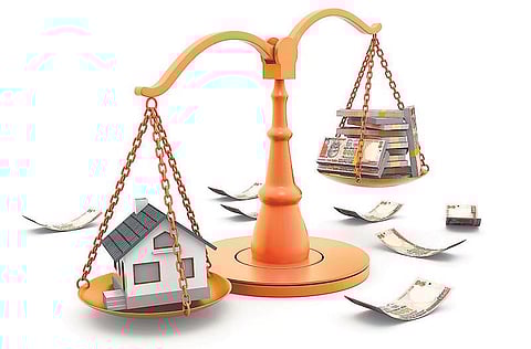 மனை வாங்கவும் கடன் இருக்கே!