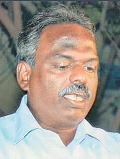 இப்போது படிப்பதும் எழுதுவதும் - விழி.பா. இதயவேந்தன்