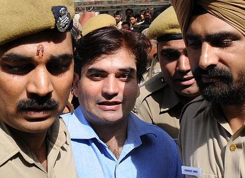 அரசியல்வாதியின் மகளை காதலித்தவர் கொலை வழக்கு: டெல்லி அரசின் கோரிக்கை மனு நிராகரிப்பு