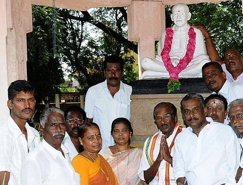 தமிழகத்தில் பூரண மதுவிலக்கை வலியுறுத்தி சென்னை முதல் குமரி வரை குமரி அனந்தன் நடைபயணம்: டிசம்பர் 10-ல் தொடங்குகிறார்