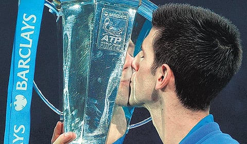 ஏடிபி டூர் பைனல்ஸ் போட்டி: பெடரரை வீழ்த்தி 4வது முறையாக பட்டம் வென்றார் ஜோகோவிக்