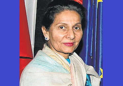 கருப்பு பண விவகாரம்: காங். மூத்த தலைவர் வங்கிக் கணக்கு குறித்து விசாரணை- சுவிட்சர்லாந்து அரசிடம் உதவி கோருகிறது இந்தியா