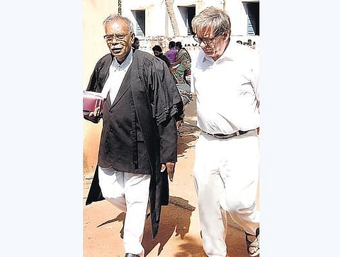 சிறுவனுக்கு பாலியல் தொல்லை அளித்த வழக்கு: நீதிமன்றத்தில் கிறிஸ்தவ போதகர் சரண்