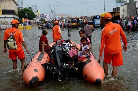 தமிழகத்தில் 16,547 பேரை வெள்ளத்தில் இருந்து மீட்டது என்டிஆர்எப்