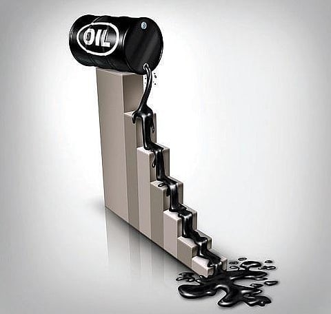 ஏழு ஆண்டுகளில் இல்லாத அளவுக்கு கச்சா எண்ணெய் விலை சரிவு