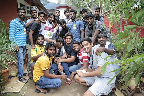 மழை முகங்கள்: நிவாரணப் பணிகளில் பாயும் புலிக்குழு!