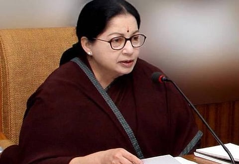 மழைக்கு பலியான 15 பேரின் குடும்பத்தினருக்கு தலா ரூ. 4 லட்சம்: முதல்வர் ஜெயலலிதா உத்தரவு