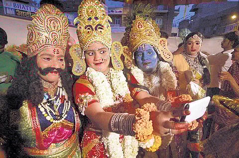 ஆண்களுக்கு இங்கே அனுமதி இல்லை