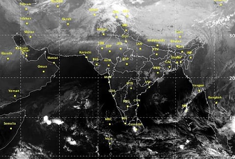 தமிழக கடலோர, உள் மாவட்டங்களில் 25-ம் தேதி முதல் மழை: வானிலை ஆய்வு மையம் தகவல்