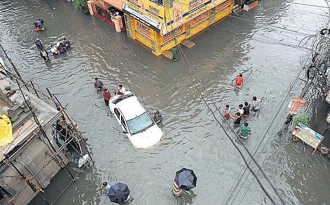 சென்னை வெள்ளம்: அரசு ஆவணங்கள் என்ன சொல்கின்றன?