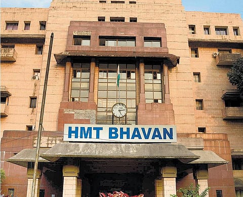 ஹெச்எம்டிக்கு நேரம் சரியில்லை!