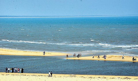 மணப்பாட்டில் பிப்ரவரி 12-ம் தேதி கடல் சாகச விளையாட்டுப் போட்டிகள்: 6 வகையான பிரிவுகளில் 200 பேர் பங்கேற்பு