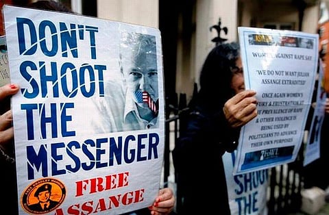 அஸாஞ்சேவை விடுவித்து இழப்பீடு அளிக்க வேண்டும்: ஐ.நா. மனித உரிமைக் குழு தீர்ப்பு