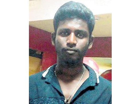 மூளைச்சாவு அடைந்த கல்லூரி மாணவனின் உடல் உறுப்புகள் தானம்