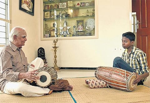 உமையாள்புரம் ‘ஓவர்டோன்’!