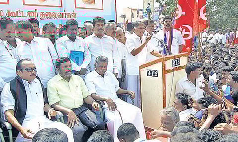 மக்கள் நலக் கூட்டணியை பிரிக்க சதி: மதிமுக பொதுச்செயலர் வைகோ குற்றச்சாட்டு