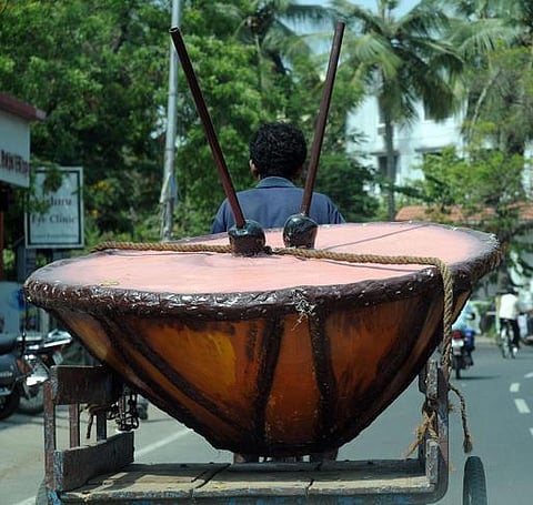 முரசு சின்னத்தை முடக்கக் கோரிய மனு தள்ளுபடி