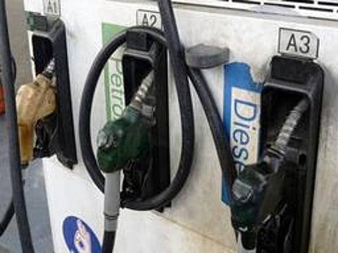 சேலம் உட்பட 8 மாவட்டங்களில் கொள்முதல் நிறுத்தத்தால் பெட்ரோல், டீசல் தட்டுப்பாடு