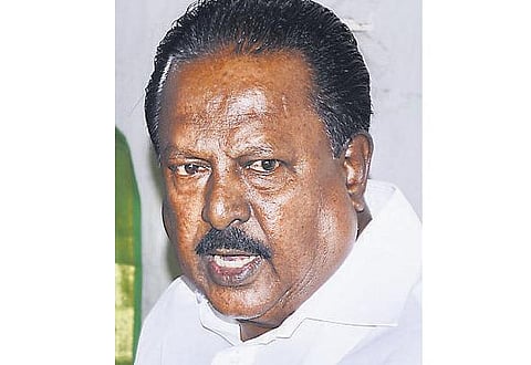 ‘அம்மா’வின் கருணைக்காக காத்திருக்கிறேன்: கருப்பசாமி பாண்டியன் திடீர் அறிவிப்பு