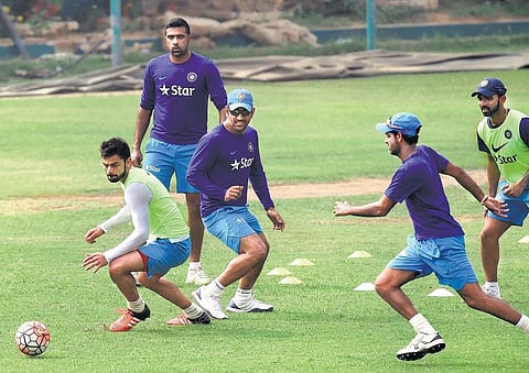 ஆசியக் கோப்பை டி 20 இறுதிப்போட்டியில் இந்தியா - வங்கதேசம் இன்று பலப்பரீட்சை: கோப்பையை வெல்லும் முனைப்பில் தோனி குழுவினர்