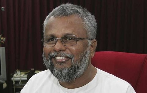 30 ஆண்டுகளாக நடக்கும் கொலை வழக்கு: இலங்கையில் உள்ள இந்திய தூதரகத்தில் டக்ளஸ் தேவானந்தா ஆஜர் - காணொலி காட்சியில் சென்னை நீதிபதி விசாரணை