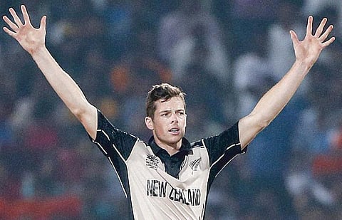 சுழல் ஆயுதத்தால் இந்தியாவுக்கு நெற்றியடி கொடுத்த நியூஸிலாந்து