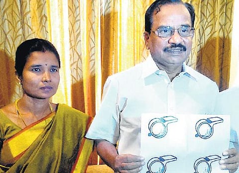 காந்திய மக்கள் இயக்கத்துக்கு விசில் சின்னம் ஒதுக்கீடு