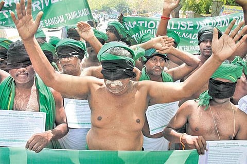 டெல்லியில் தமிழக விவசாயிகள் தொடர் போராட்டம்