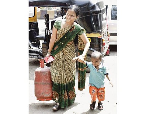 வாசகர் வாசல்: பட்ஜெட்டில் பெண்களுக்குப் பங்கு இல்லையா?