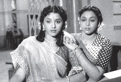 திரையில் மிளிரும் வரிகள் 8 - காதல் கீதமா, குழந்தைப் பாடலா?