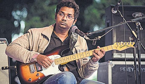 புறப்படும் புதிய இசை! - இசை அறை ஒண்ணு விழுந்துச்சு!