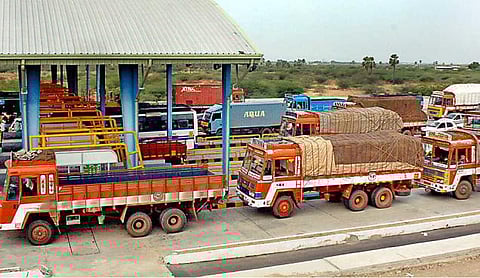 சுங்கச்சாவடிகளில் சில வாகனங்களுக்கு மட்டுமே 3 சதவீதம் கட்டண உயர்வு: நெடுஞ்சாலை ஆணையம் விளக்கம்