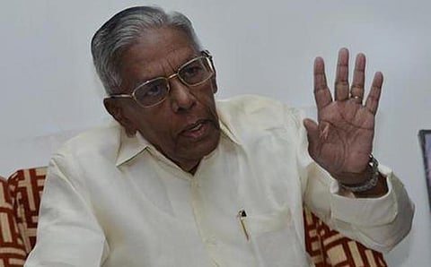 அதிமுக வெற்றி பெறும் என்பது கற்பனை: ஆர்.எம்.வீரப்பன் நேர்காணல்