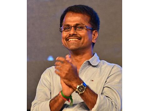 ஏ.ஆர்.முருகதாஸுக்கு எதிராக விவசாயிகள் உண்ணாவிரதம்