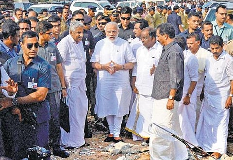 கேரள பட்டாசு வெடி விபத்தில் காயமடைந்தவர்களை சந்தித்து மோடி ஆறுதல்