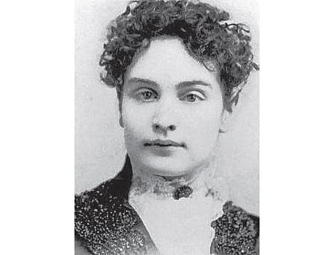 ஆனி சலிவன் 10