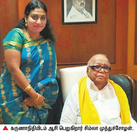 ஆர்.கே.நகரில் ஜெ.வை எதிர்க்கும் சிம்லா முத்துச்சோழன்