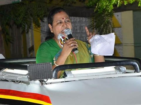 ஓட்டுக்கு பணம் கொடுக்க வந்தால் அடித்து விரட்டுங்கள்: திருச்சி பிரச்சாரத்தில் பிரேமலதா ஆவேசம்