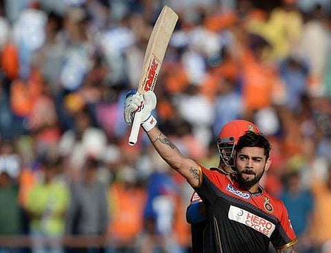 டி20 கிரிக்கெட்டில் விராட் கோலி முதல் சதம்: பெங்களூரு 180 ரன்கள்