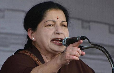 வருவாய், வேலைவாய்ப்பு, தகவல் தொழில்நுட்பத்துறைகளில் 55 அறிவிப்புகள் முழுவதுமாக நிறைவேற்றப்பட்டன: ஜெயலலிதா