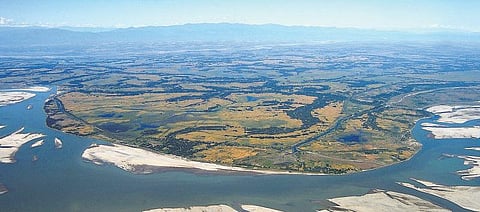 திருவனந்தபுரம் டு குவாஹாட்டி: வந்தேறிகள் அரசியல்