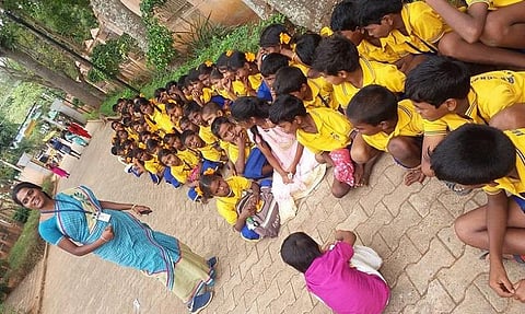 அன்பாசிரியர் 18 - மகாலட்சுமி: மலைவாழ் மாணவர்களுக்காக மேன்மைப் பணி!