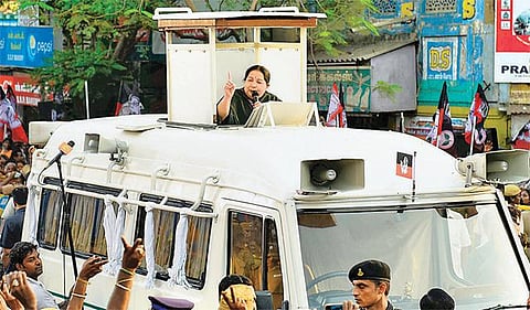 மின்வெட்டு என்ற பேச்சுக்கே இடமில்லை: சென்னை ஆர்.கே.நகர் தொகுதியில் ஜெயலலிதா பெருமிதம்