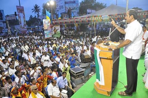 ஒகேனக்கல் கூட்டுக் குடிநீர் திட்டத்தில் ரூ.2 ஆயிரம் கோடி கொள்ளை: அன்புமணி ராமதாஸ் குற்றச்சாட்டு