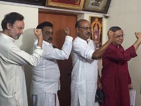 நான் ஹீரோ, கருணாநிதி, ஜெயலலிதா..?- ஆங்கில சேனலுக்கு விஜயகாந்த் பேட்டி