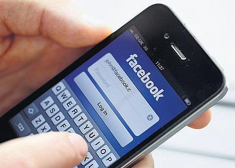 14-ம் தேதி மாலை 6 மணிக்கு மேல் ட்விட்டர், வாட்ஸ்-அப், பேஸ்புக்கில் விளம்பரம் செய்தால் நடவடிக்கை: ராஜேஷ் லக்கானி எச்சரிக்கை